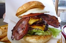 6 Delicious Hamburgers which satisfies even US Armys in Okinawa!