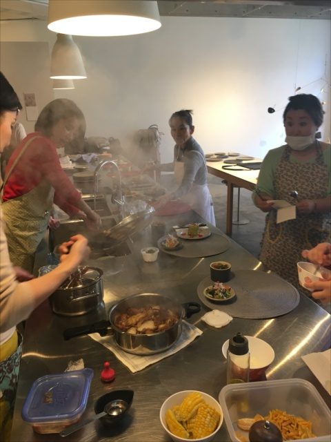 沖縄で料理教室