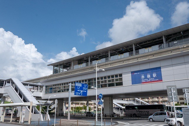 ゆいれーる　赤嶺駅　外観