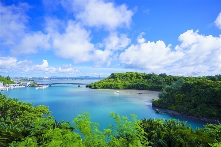 沖縄中部観光　屋慶名展望台