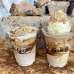 THE SINMAY(シンメイ)黒糖の塊を目の前でスライス&トッピング「生黒糖ラテ」