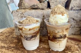 THE SINMAY（シンメイ）黒糖の塊を目の前でスライス＆トッピング「生黒糖ラテ」