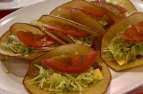 沖縄タコスの老舗「メキシコ」が北谷店に完全移転！店内の雰囲気やメニューは？